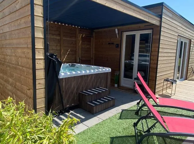 Chata Le Secret Du Jardin Urimenil