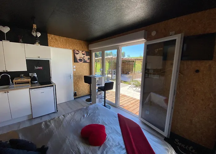 Chata Le Secret Du Jardin Urimenil